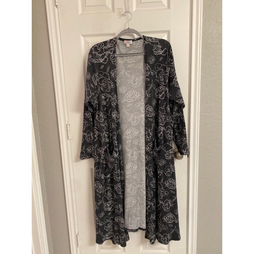 Whimsigoth LuLaRoe Rose Floral Sarah Duster Cardigan Size 3X Black White Gothic